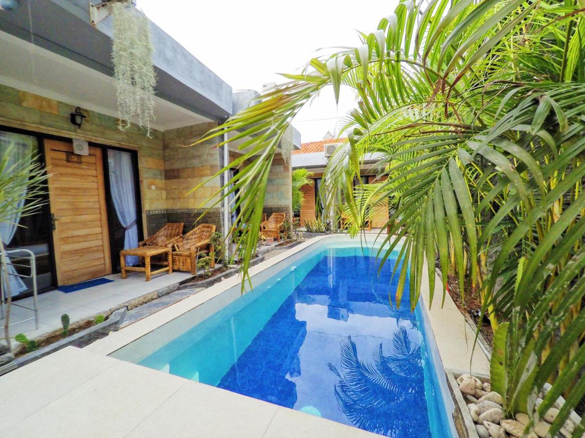 Tropical Garden Inn Batununggul エクステリア 写真