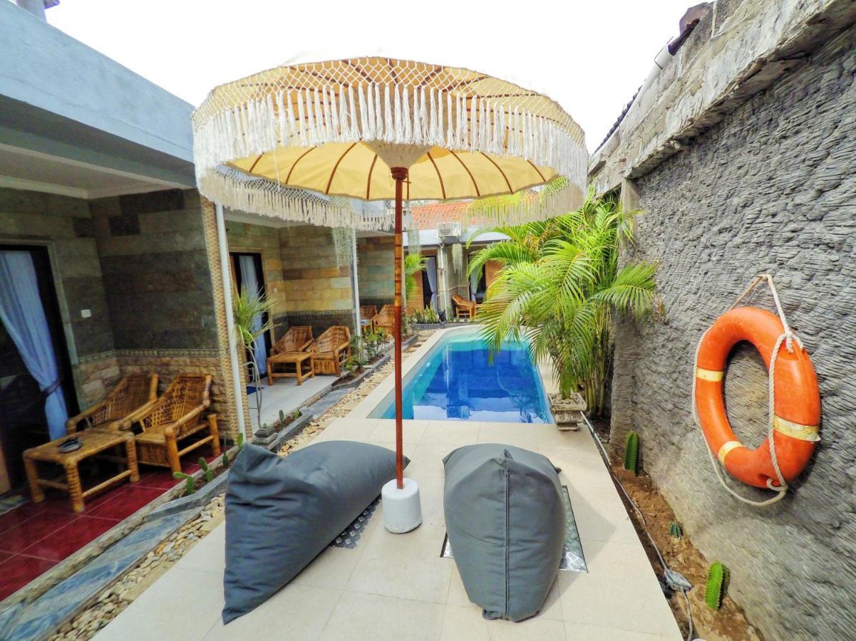 Tropical Garden Inn Batununggul エクステリア 写真