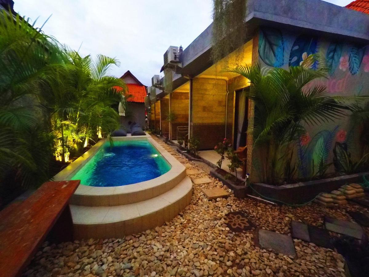 Tropical Garden Inn Batununggul エクステリア 写真