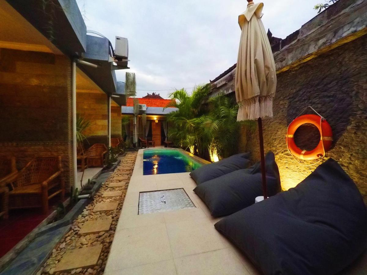 Tropical Garden Inn Batununggul エクステリア 写真