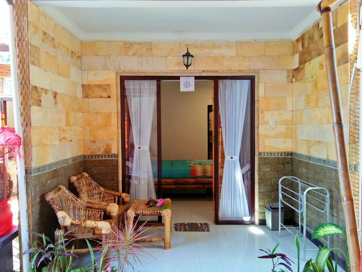 Tropical Garden Inn Batununggul エクステリア 写真
