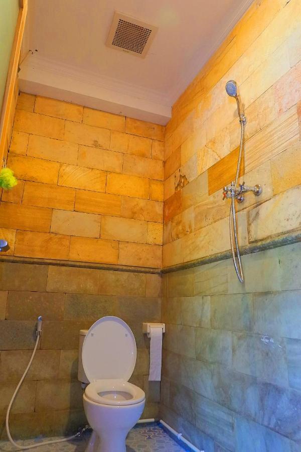 Tropical Garden Inn Batununggul エクステリア 写真